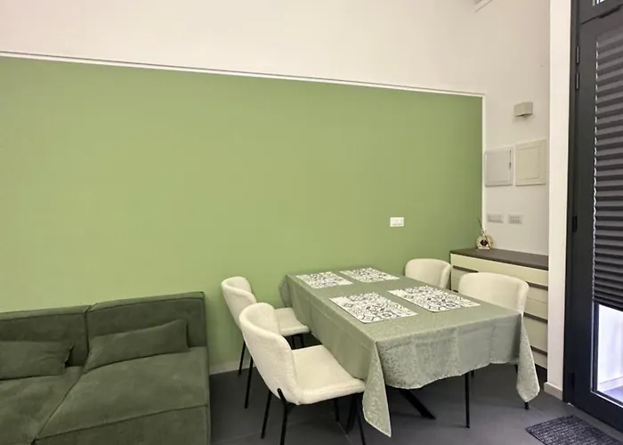 K23 לינה וארוחת בוקר 3*